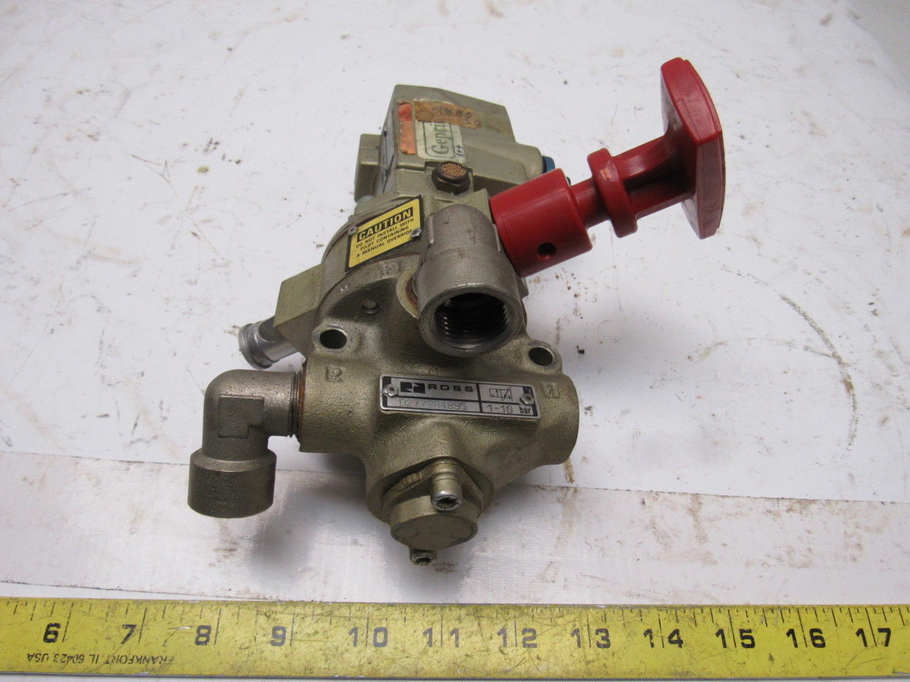 ROSS D2773A4895 Pneumatic Air Solenoid Pilot Valve Lock Out W 14 24VDC 1/2" NPT