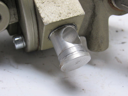 ROSS D2773A4895 Pneumatic Air Solenoid Pilot Valve Lock Out W 14 24VDC 1/2" NPT