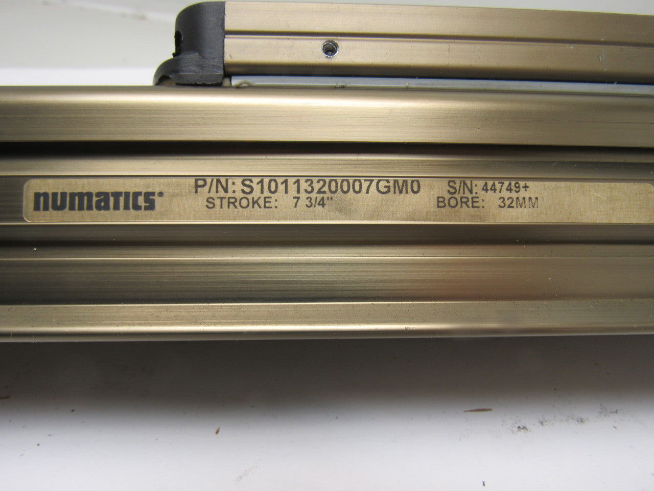 Numatics S1011320007GM0 Roadless Cylinder 32mm Bore 7-3/4" Stroke