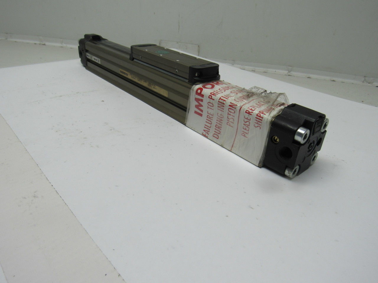 Numatics S1011320007GM0 Roadless Cylinder 32mm Bore 7-3/4" Stroke