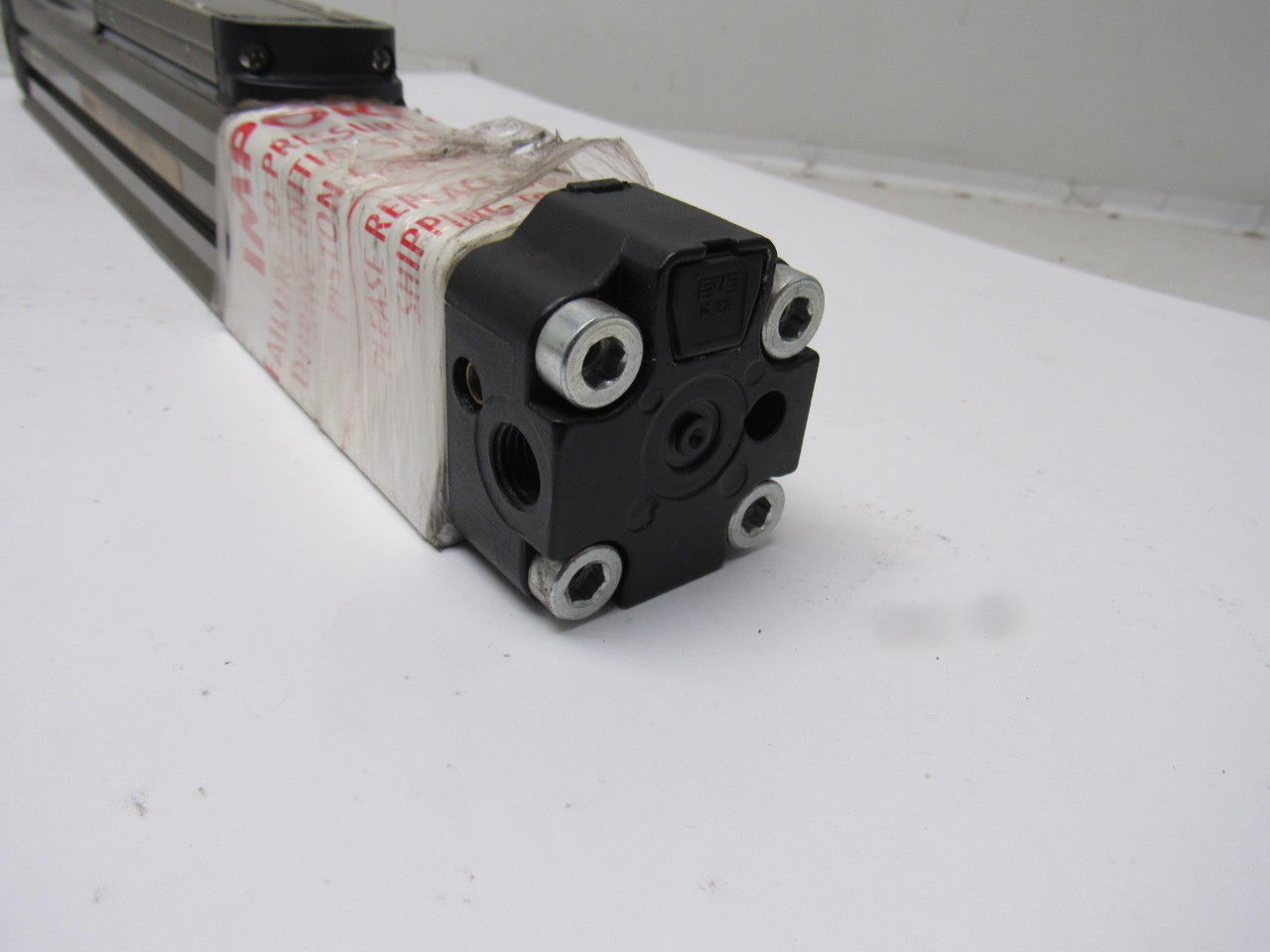 Numatics S1011320007GM0 Roadless Cylinder 32mm Bore 7-3/4" Stroke