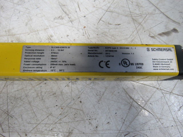 Schmersal SLC440-E0970-30 Safety Light Curtain Emitter