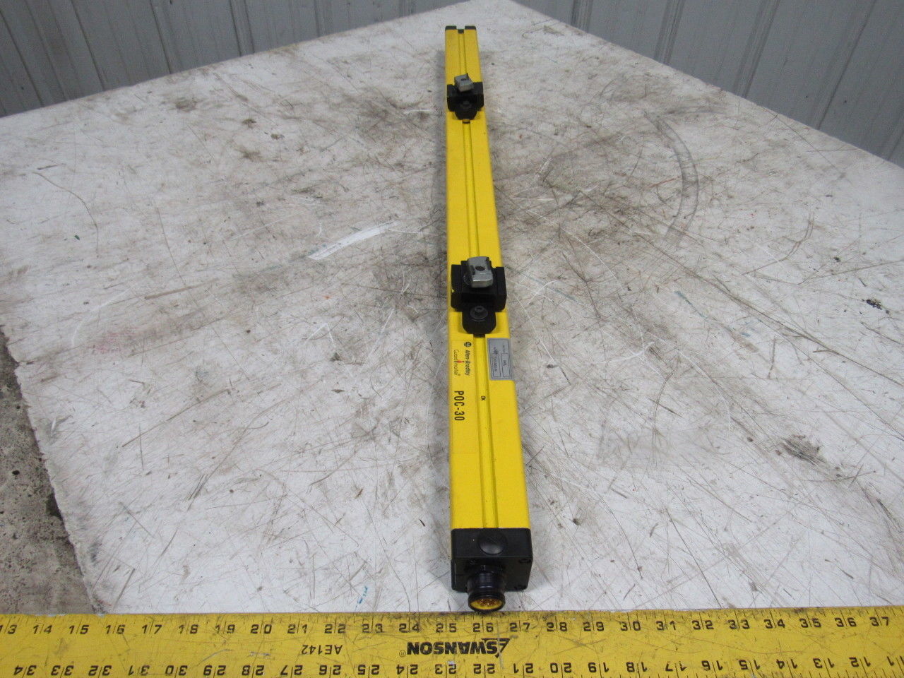 A-B Allen Bradley T4D0900-N Guard Master Safety Light Curtain 900mm Transmitter