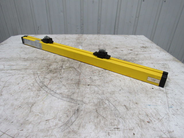 A-B Allen Bradley T4D0900-N Guard Master Safety Light Curtain 900mm Transmitter
