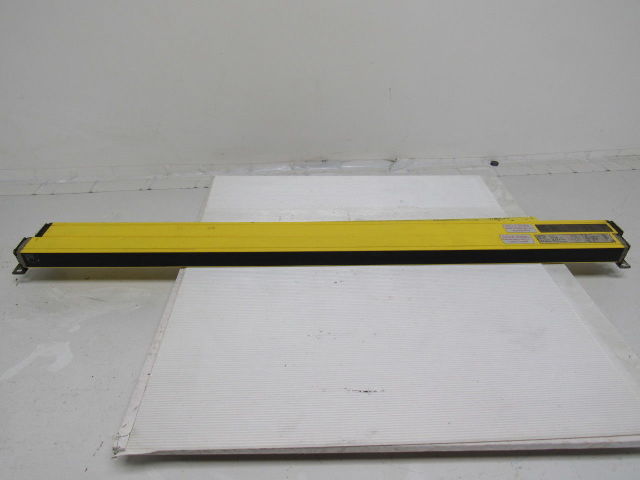 Omron F3S-B362P-D  F3S-B362P-L 35" Light Curtain Set Emitter & Receiver