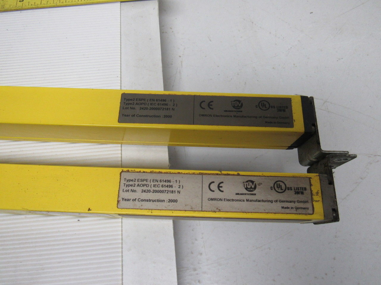 Omron F3S-B362P-D  F3S-B362P-L 35" Light Curtain Set Emitter & Receiver