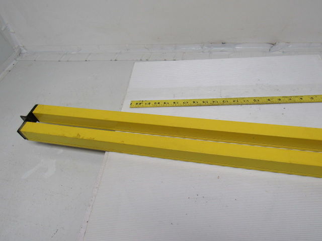 Omron F3S-B362P-D  F3S-B362P-L 35" Light Curtain Set Emitter & Receiver