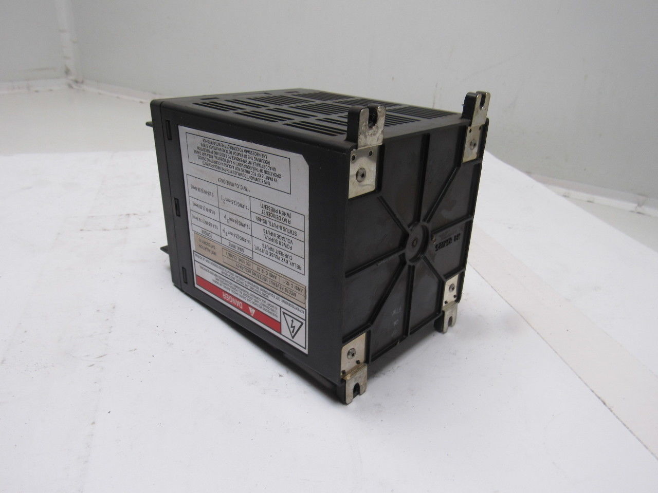 Allen Bradley 1404-M405A-232 Ser A FRN 1.04 Power Monitor 3000 120-240V