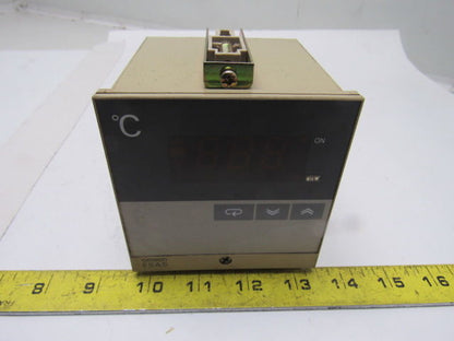 Omron E5AS-R1P-521 Multi-Range 50/60Hz Temperature Controller