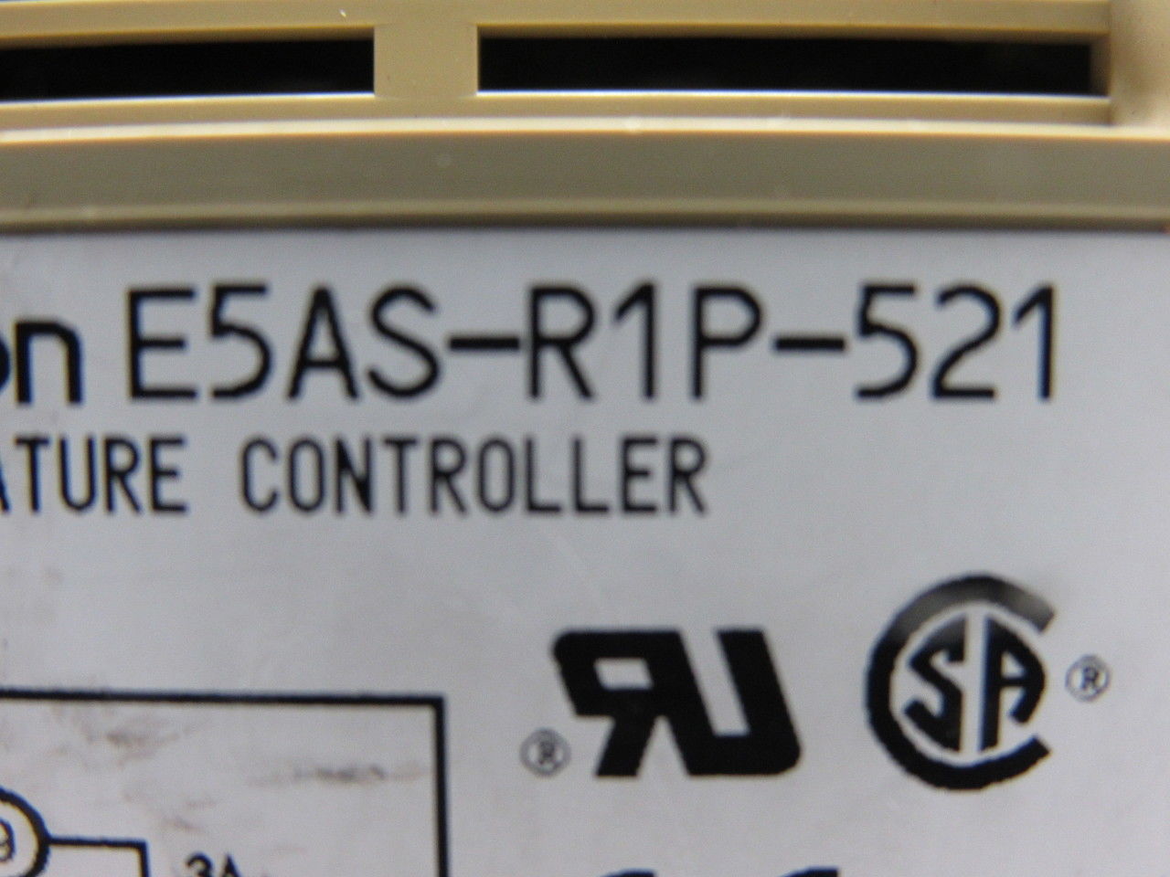 Omron E5AS-R1P-521 Multi-Range 50/60Hz Temperature Controller