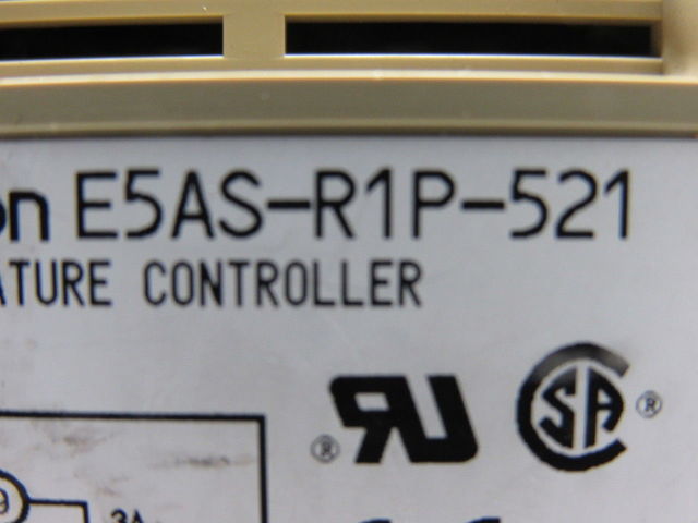 Omron E5AS-R1P-521 Multi-Range 50/60Hz Temperature Controller