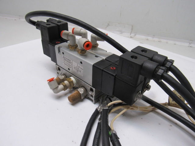 Norgren V61R611AA218JA Double (2) Solenoid Control Air Valve 24VDC W/Manifold