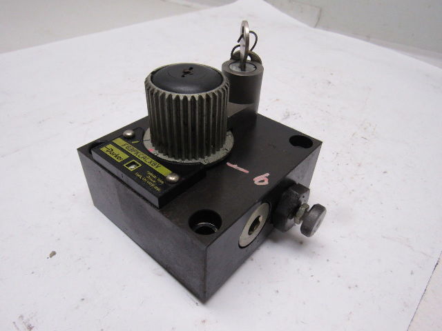 Parker FG3PKCALXBV Locking Flow Control Valve W/ Check And Keys