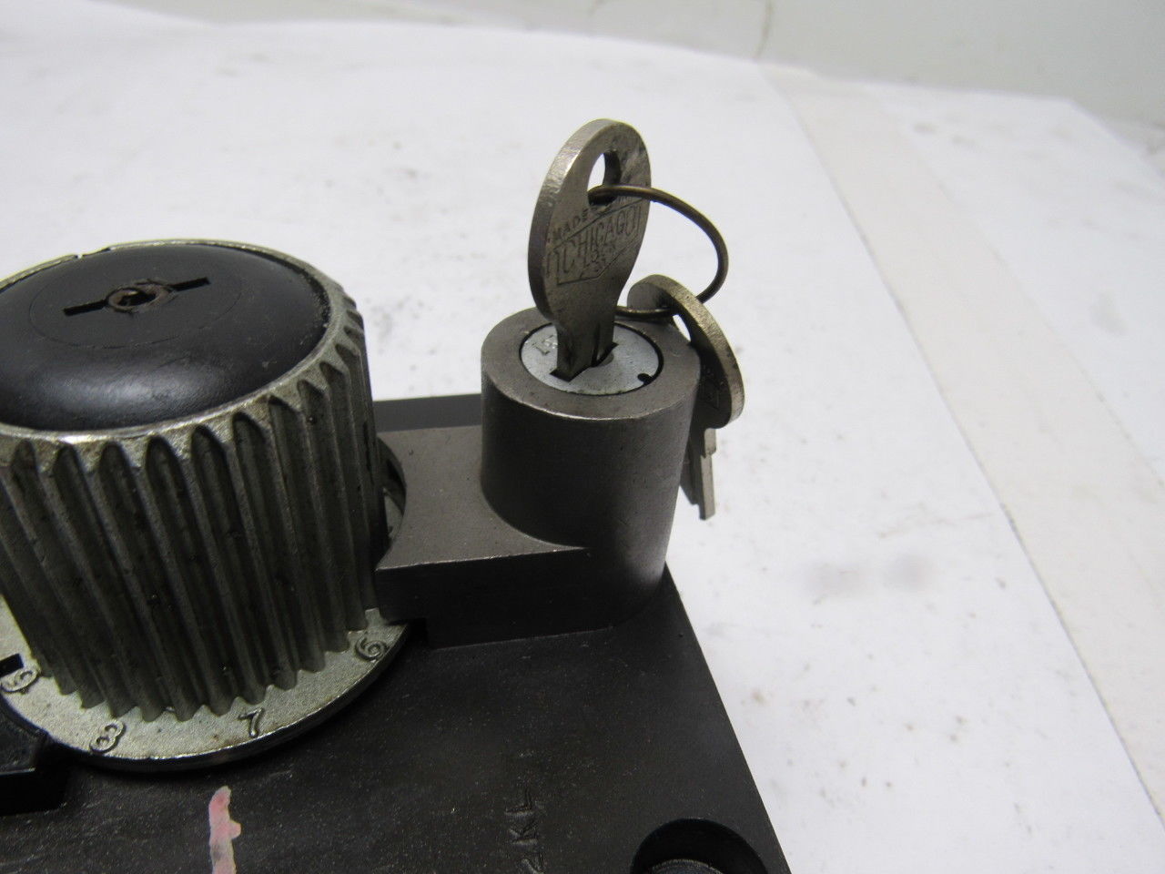 Parker FG3PKCALXBV Locking Flow Control Valve W/ Check And Keys