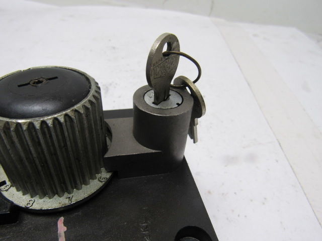 Parker FG3PKCALXBV Locking Flow Control Valve W/ Check And Keys