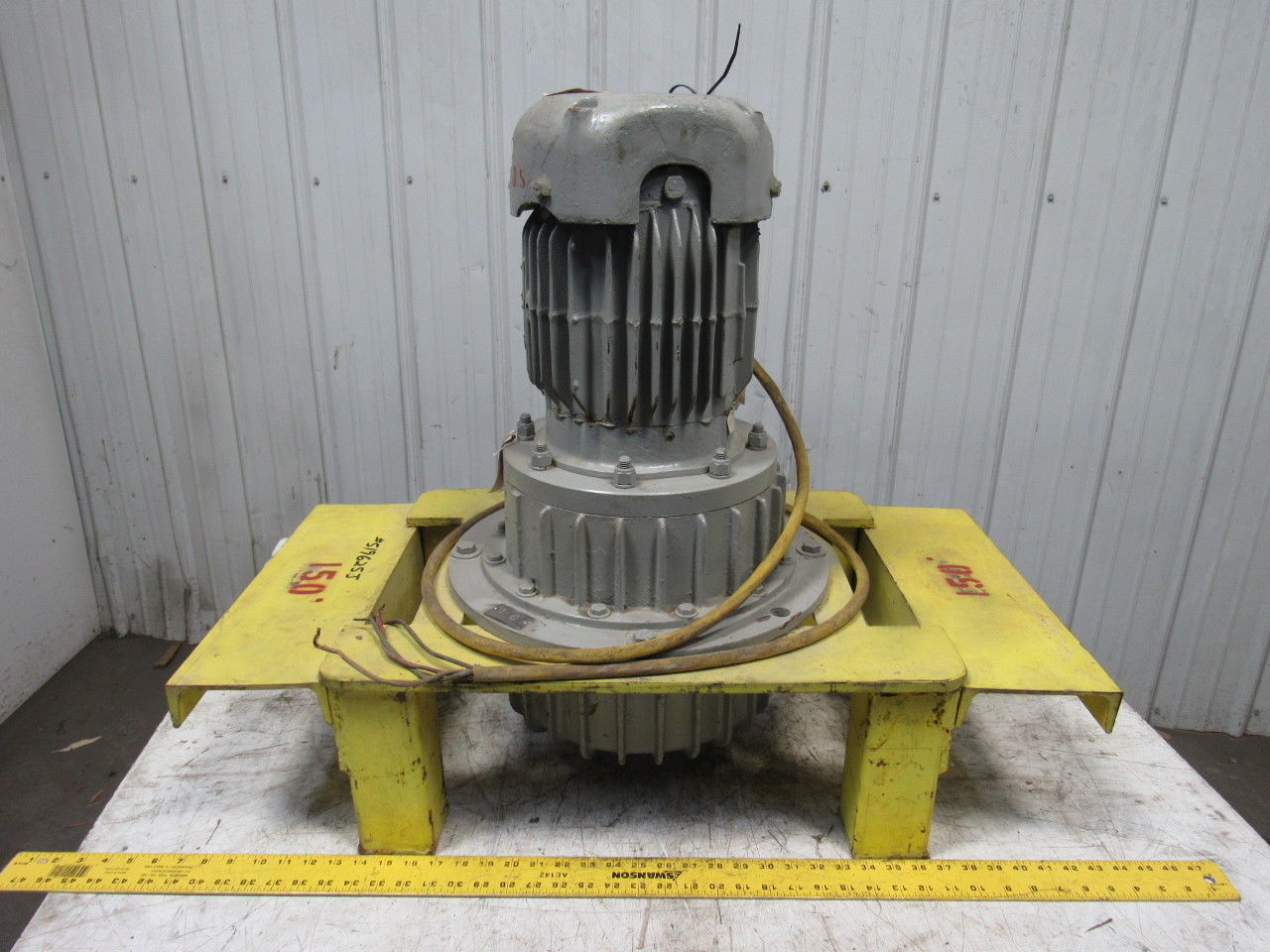 Baldor 4Hp 575V 1725RPM 3Ph Vibra Screw Gyrator Motor On Base
