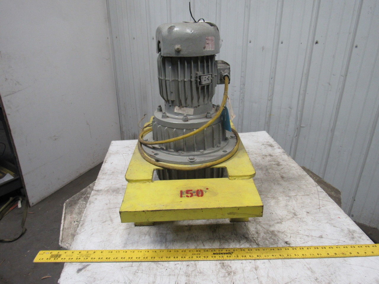 Baldor 4Hp 575V 1725RPM 3Ph Vibra Screw Gyrator Motor On Base