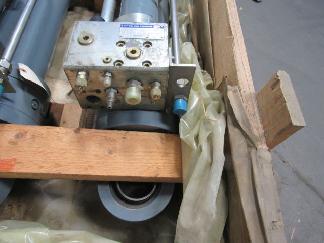 Valmet HCN16 160mm Bore 515mm Stroke 16MPa Hi Pressure Calendar Stack Cylinder