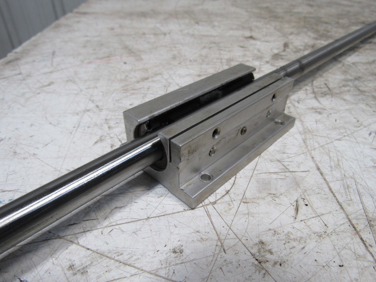 Thompson 1/2"x96" Round Predrilled Linear Shaft W/TWN80PN Bearing Block