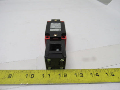 A-B Allen Bradley  802F-E60M10 10A 300VAC Mechanical Keyed Safety Interlock