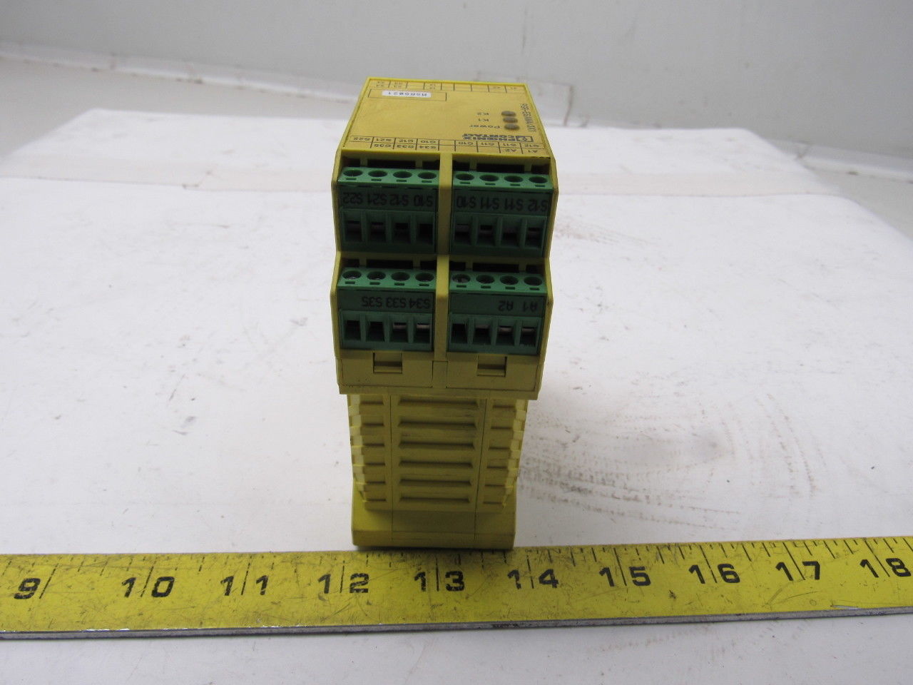 Telemecanique TSX3721101 TSX Micro Control Rack Power Supply