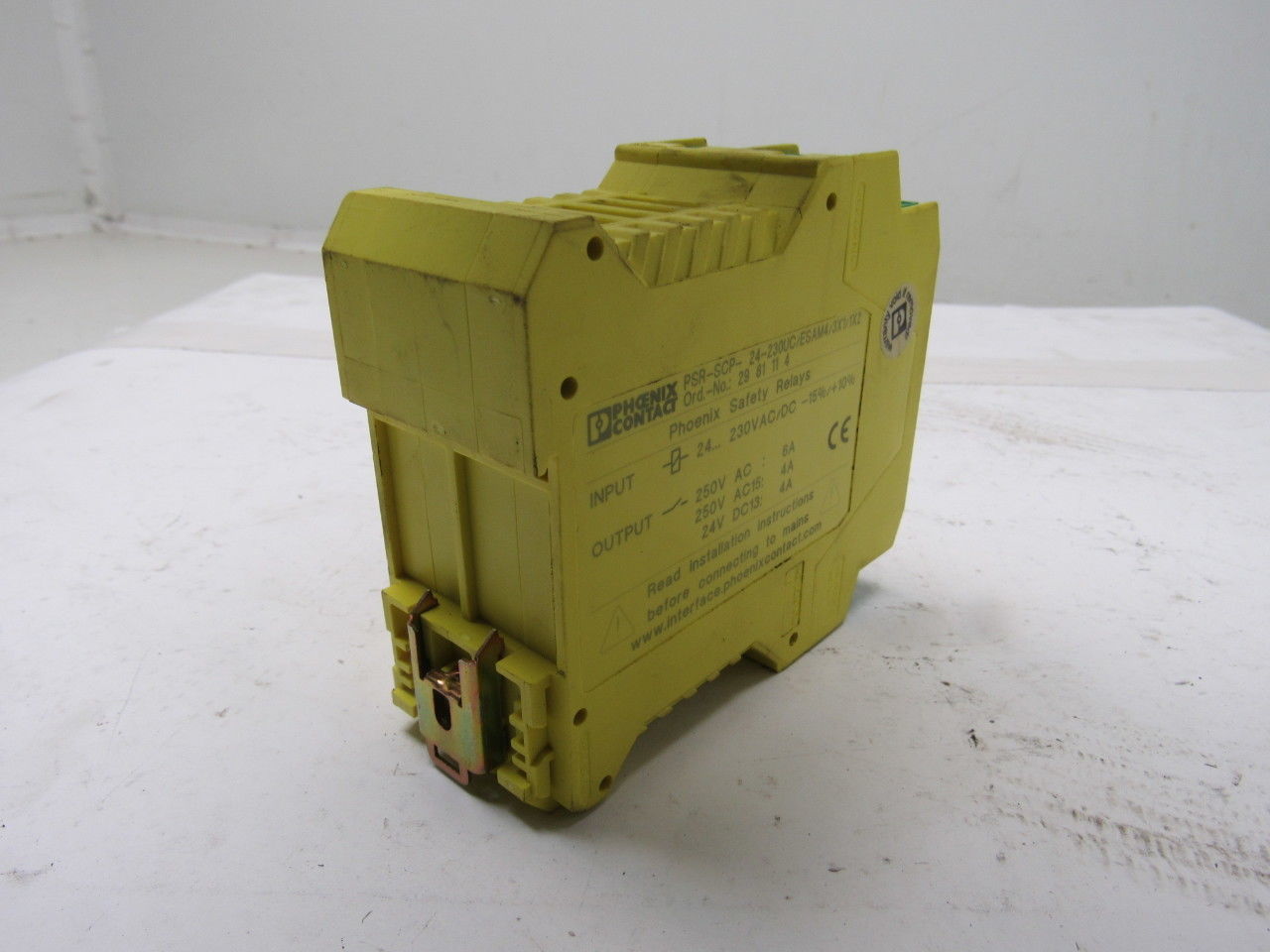 Telemecanique TSX3721101 TSX Micro Control Rack Power Supply