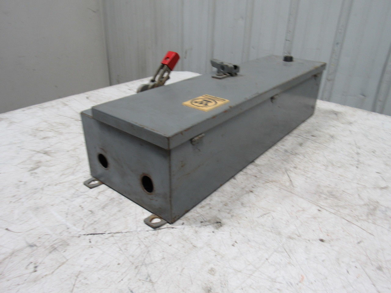 Westinghouse MCP13300 Model B 600V Electrical Disconnect Switch Box