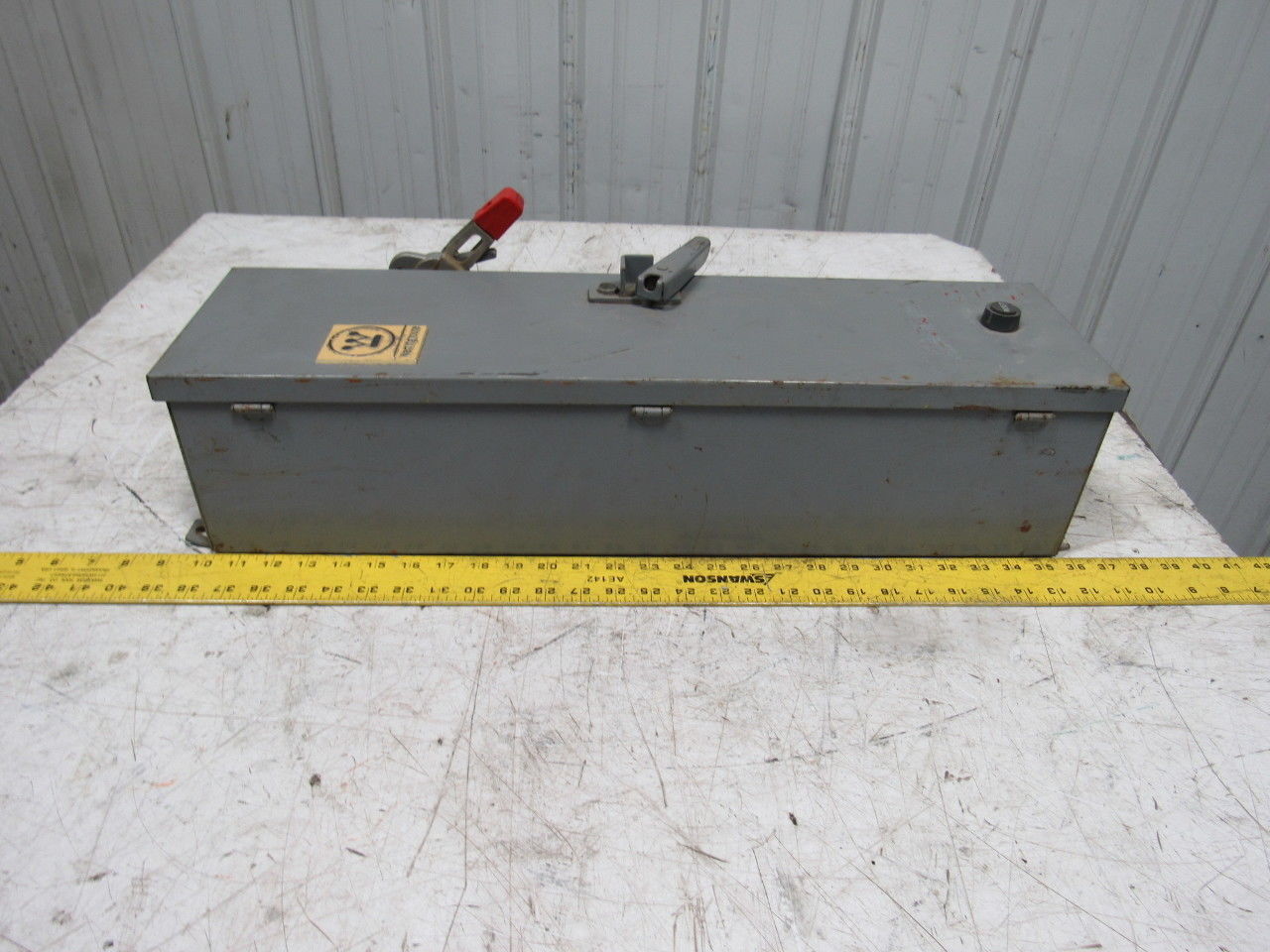Westinghouse MCP13300 Model B 600V Electrical Disconnect Switch Box
