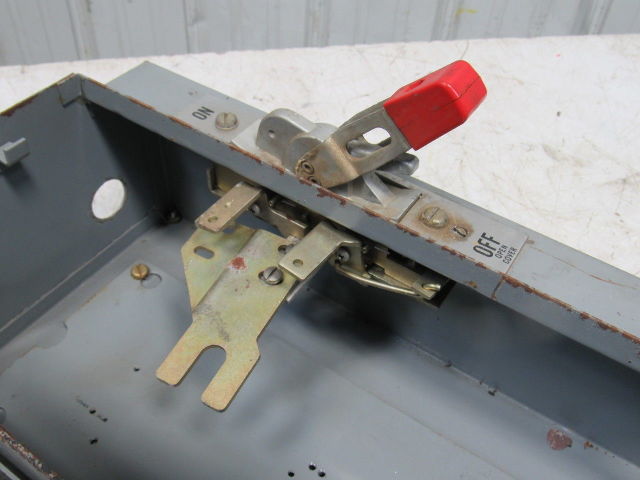 Westinghouse MCP13300 Model B 600V Electrical Disconnect Switch Box