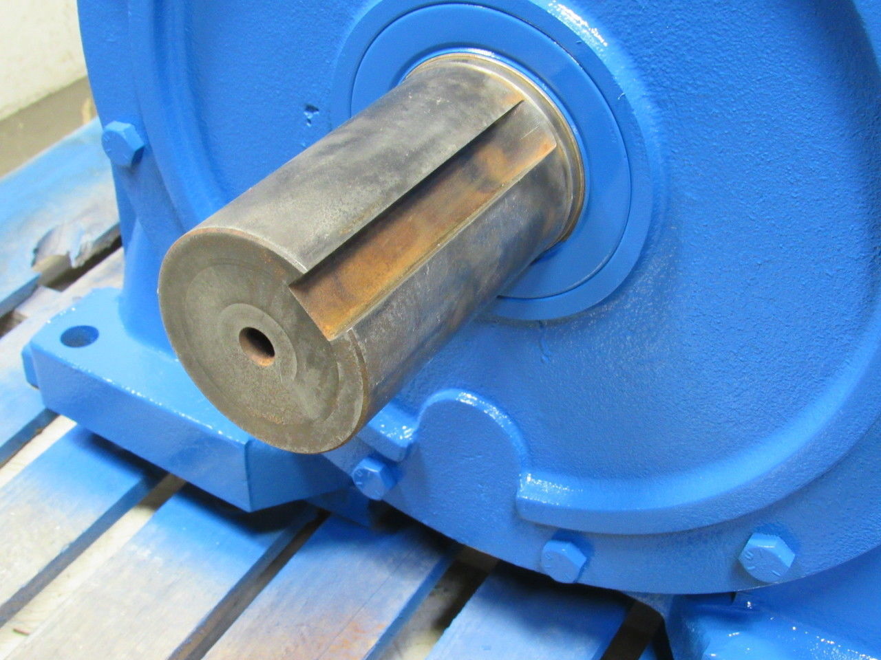 Cone Drive U050-100-A1 Right Angle Gear box Speed reducer 150: 1 Ratio 12.90Hp