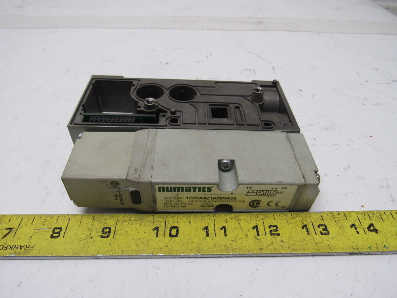 Numatics 122BA4Z1KN00030 Pneumatic Air Valve 110V