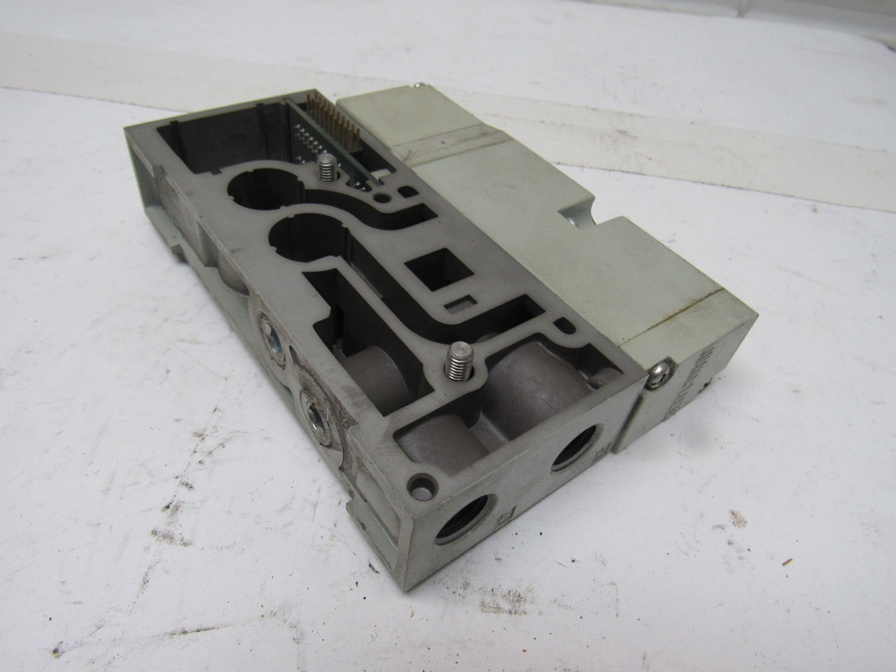 Numatics 122BA4Z1KN00030 Pneumatic Air Valve 110V