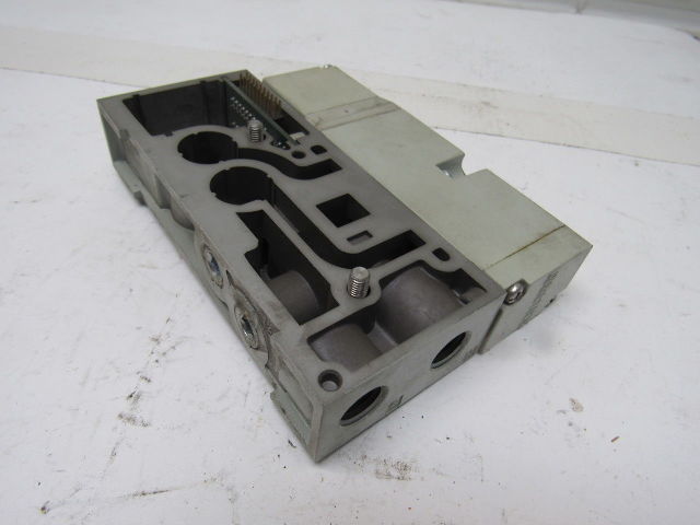 Numatics 122BA4Z1KN00030 Pneumatic Air Valve 110V