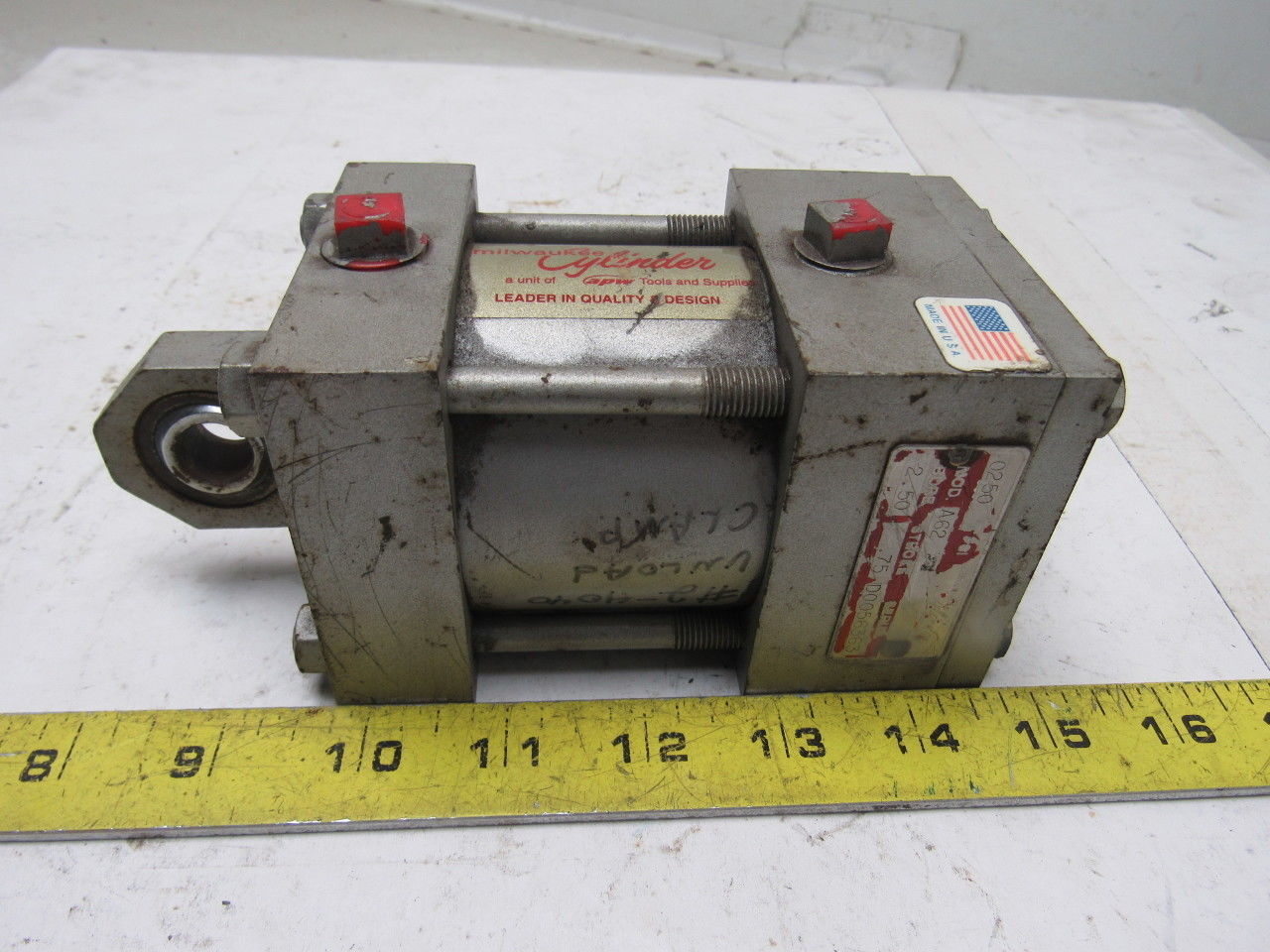 Milwaukee A62 Pneumatic Air Tie Rod Cylinder 2-1/2" Bore 3/4" Stroke Rod Clevis