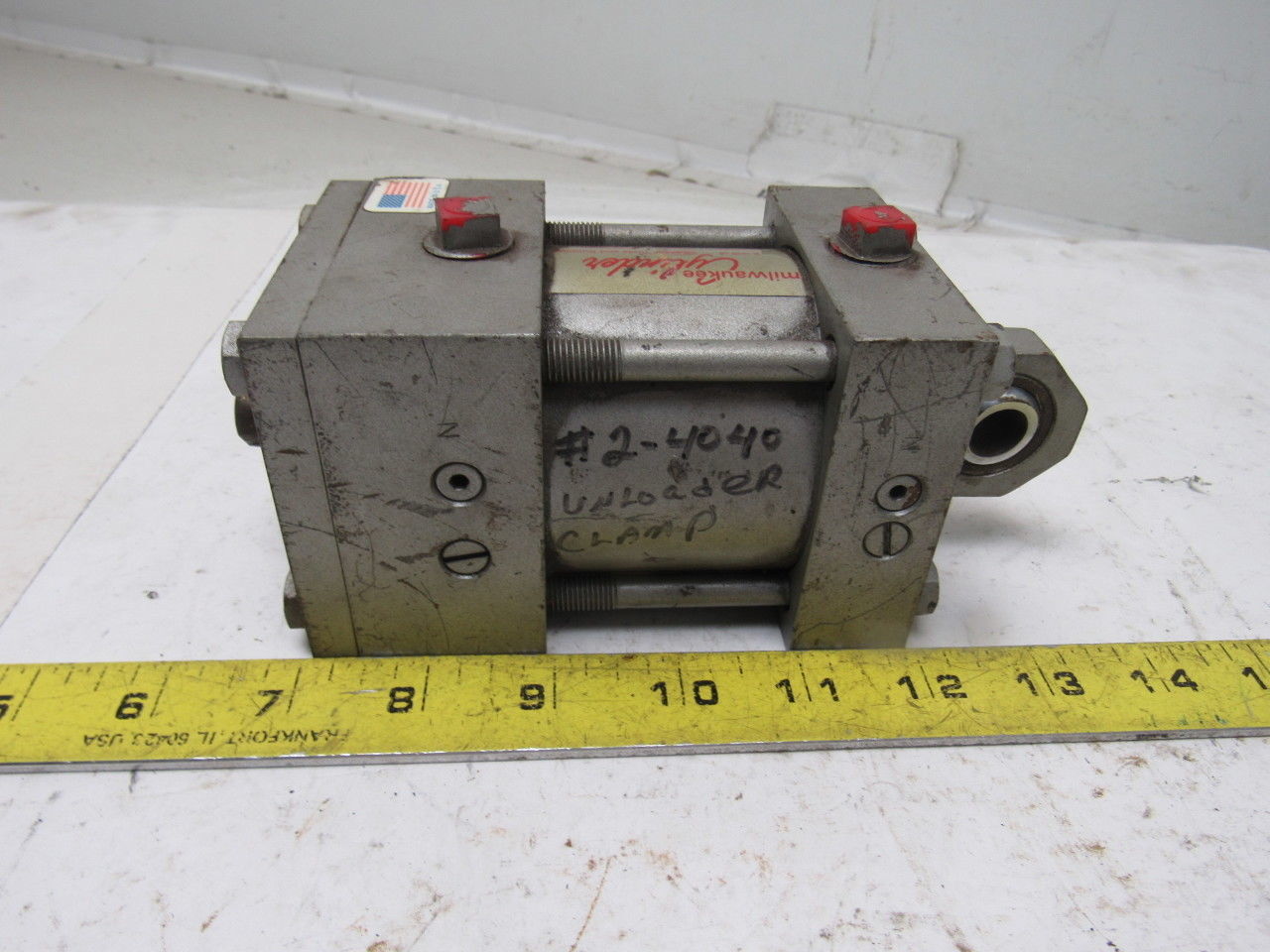 Milwaukee A62 Pneumatic Air Tie Rod Cylinder 2-1/2" Bore 3/4" Stroke Rod Clevis