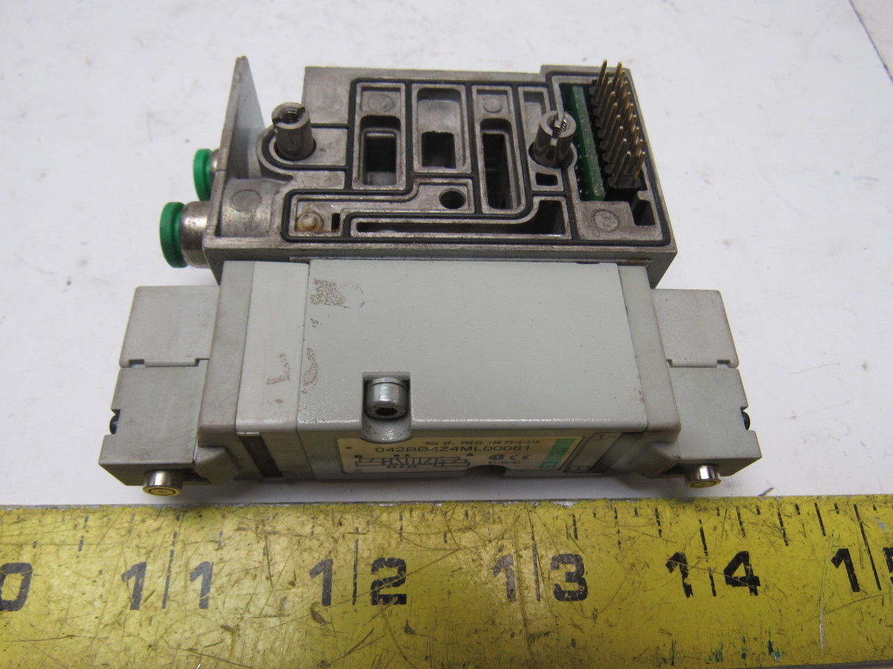 Numatics 042BB4Z4ML00061 2Pos 4Way DBL Solenoid Air Piloted 24V Coil Air Valve
