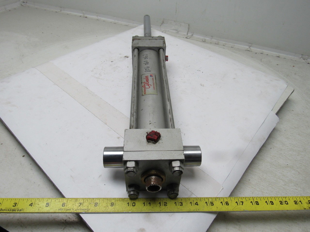 Milwaukee H71-D Pneumatic Air Cylinder 2.5" Bore 10" Stroke Double Rod