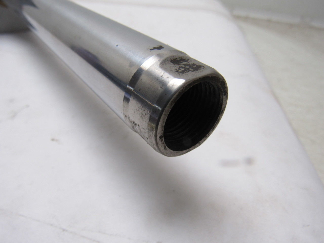 Milwaukee H71-D Pneumatic Air Cylinder 2.5" Bore 10" Stroke Double Rod