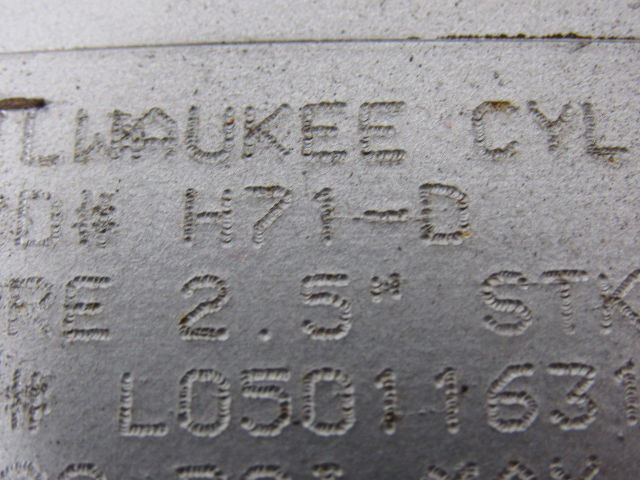 Milwaukee H71-D Pneumatic Air Cylinder 2.5" Bore 10" Stroke Double Rod