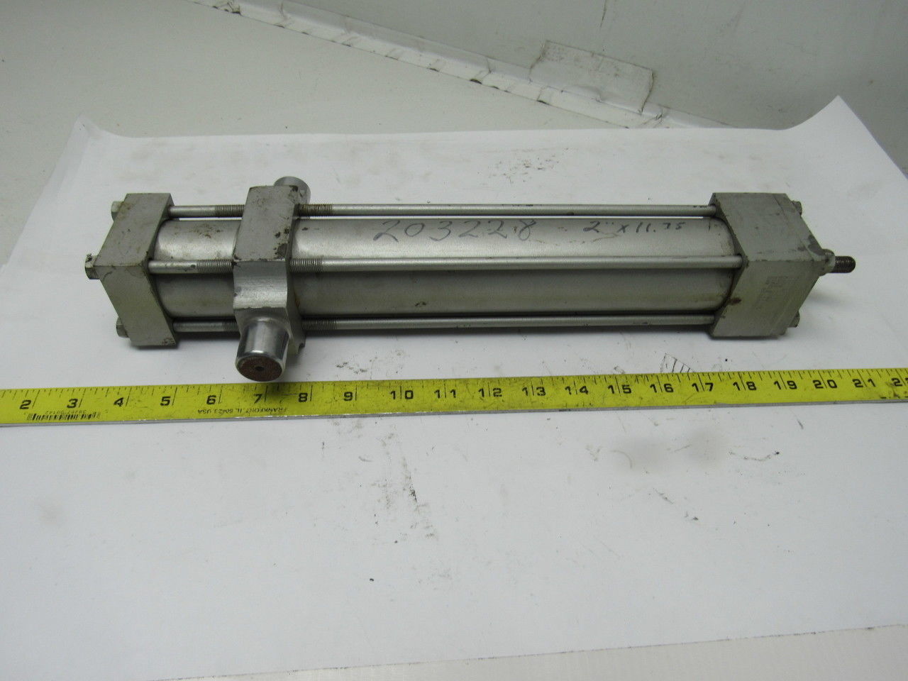 Milwaukee A-73 2" Bore 11-3/4" Stroke 5/8" Rod DBL Acting Air Cylinder 250PSI
