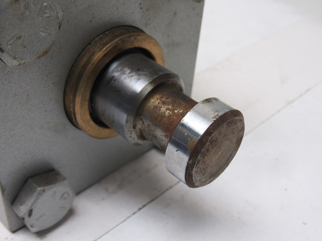 Milwaukee B-18346 2-1/2" Bore 5" Stroke 1" Rod 3000PSI Hydraulic Cylinder