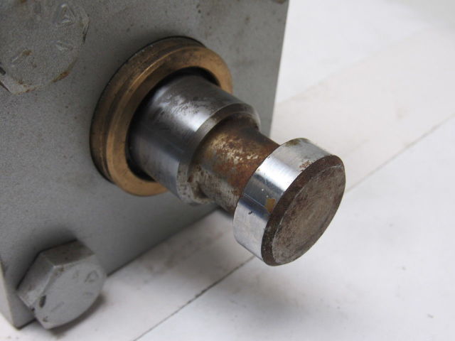 Milwaukee B-18346 2-1/2" Bore 5" Stroke 1" Rod 3000PSI Hydraulic Cylinder