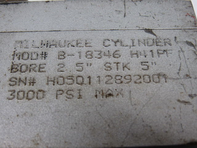 Milwaukee B-18346 2-1/2" Bore 5" Stroke 1" Rod 3000PSI Hydraulic Cylinder