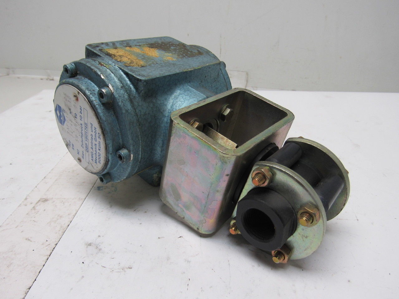 AMG SAF010 F05 Pneumatic Actuator Double Acting 3/4" NPT