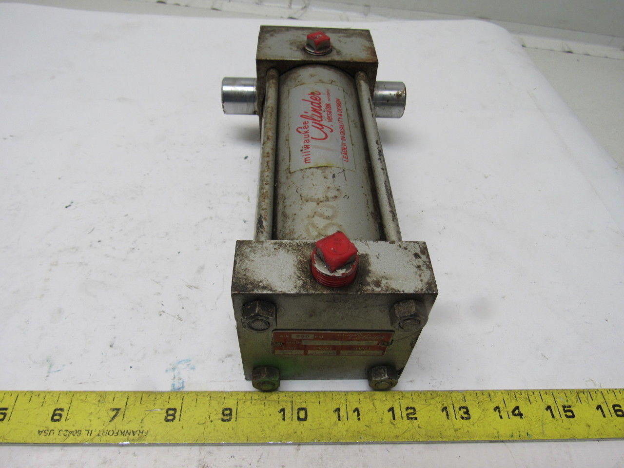 Milwaukee 121-71-24S-2 2-1/2" Bore 4-1/2" Stroke 1" Rod 250PSI Air Cylinder