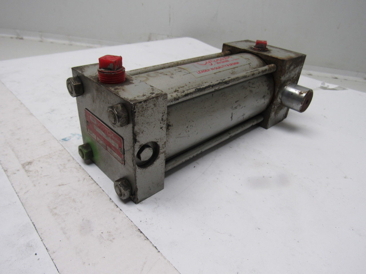Milwaukee 121-71-24S-2 2-1/2" Bore 4-1/2" Stroke 1" Rod 250PSI Air Cylinder
