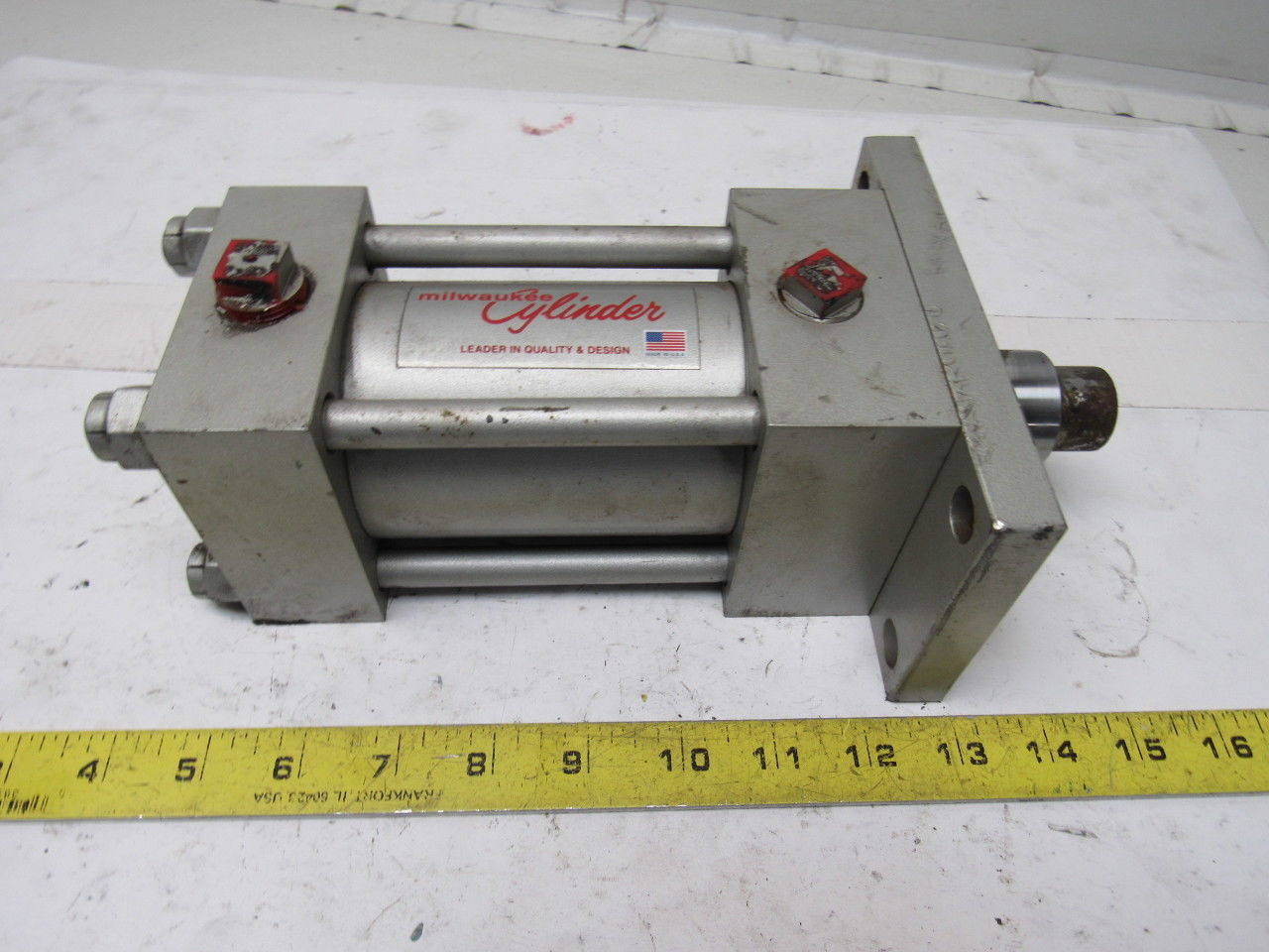 Milwaukee HA31 2-1/2" Bore 2-1/2" Stroke Bump Lift Air Cylinder 250PSI
