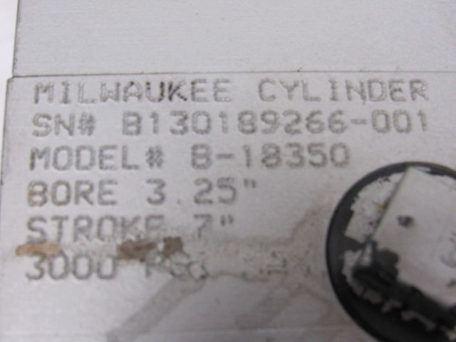 Milwaukee B-18350 3-1/4" Bore 7" Stroke 1-3/8" Rod 3000PSI Hydraulic Cylinder