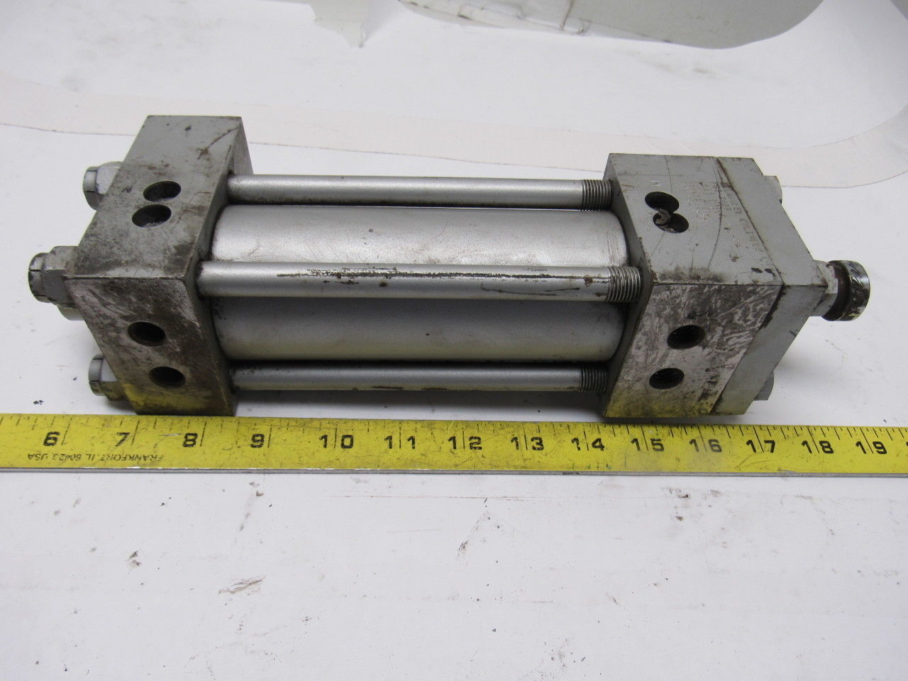 Milwaukee H41PF 2" Bore 4-1/2" Stroke 1" Rod 3000 PSI Hydraulic Cylinder