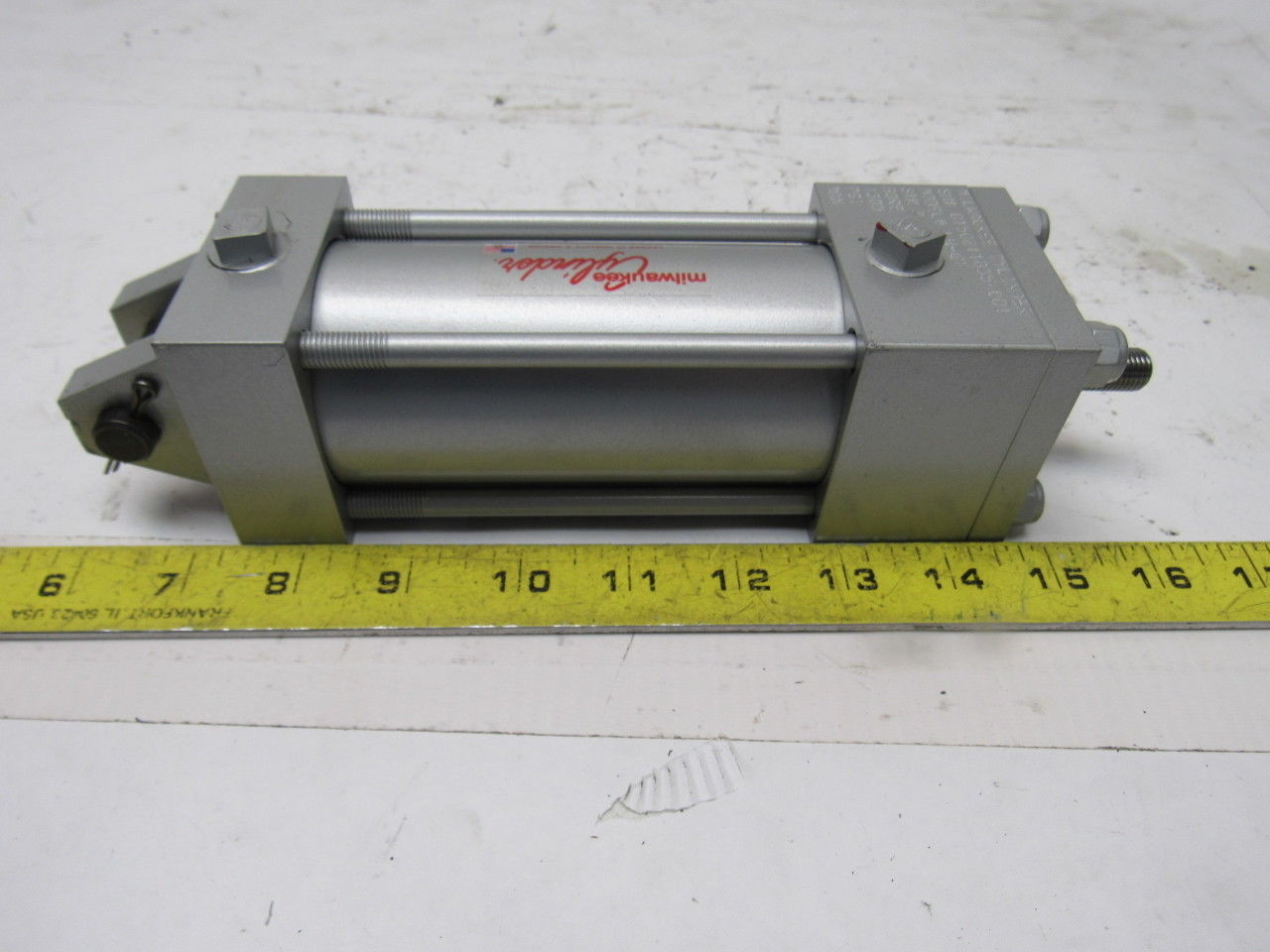 Milwaukee LH-61 3-1/4" Bore 2" Stroke 3/8" Rod Clevis 1500PSI Cylinder